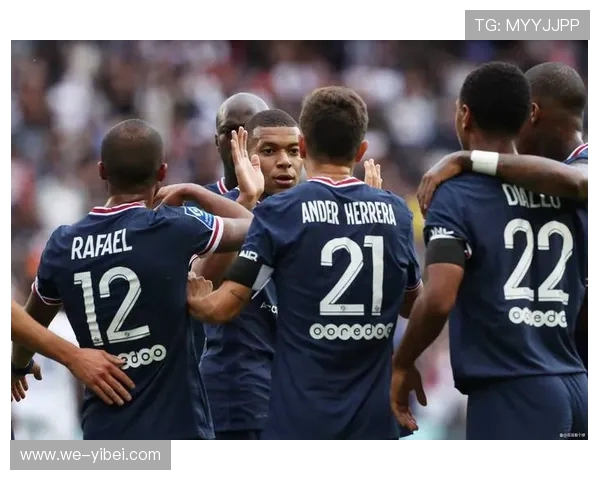 法甲最新战况：巴黎圣日耳曼领跑，里昂崭露头角，马赛挑战强劲